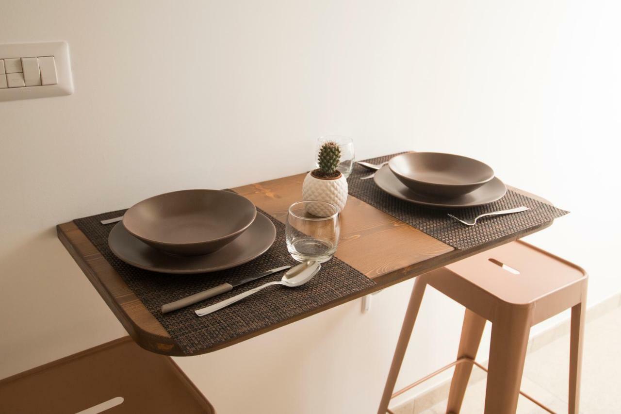 Dimora Via Vitti - Puglia Mia Apartments Монополи Екстериор снимка