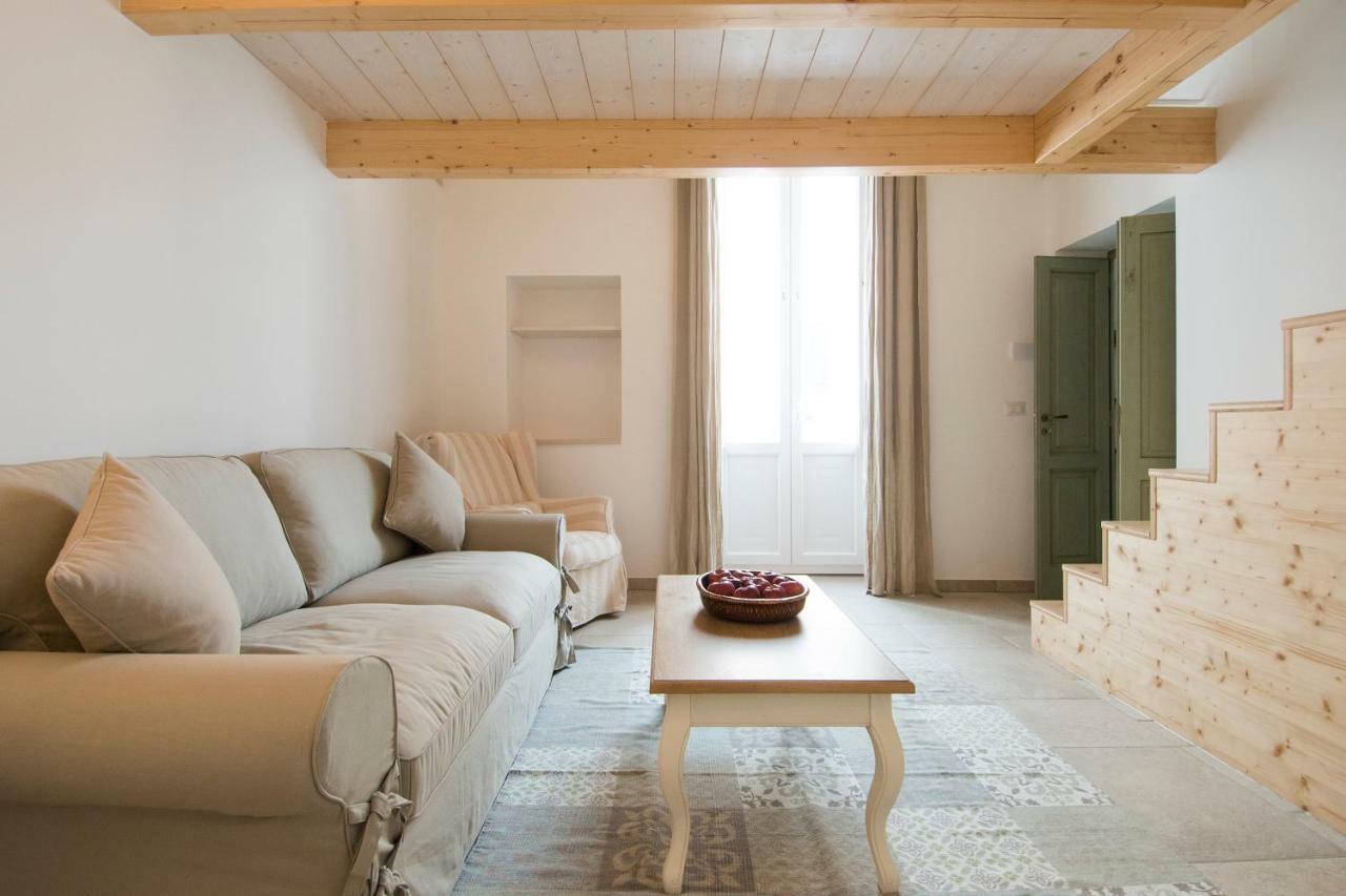 Dimora Via Vitti - Puglia Mia Apartments Монополи Екстериор снимка